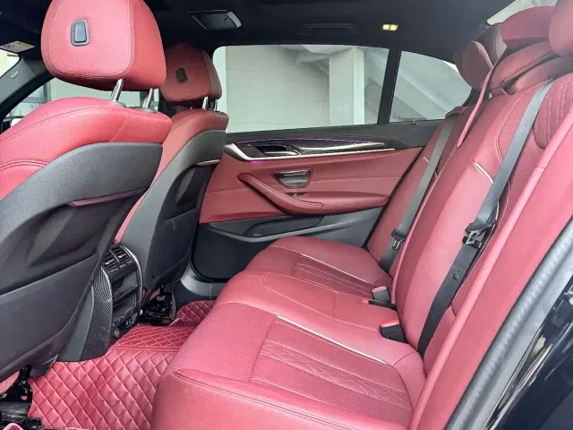 BMW 5 Series — Фото автомобиля 4