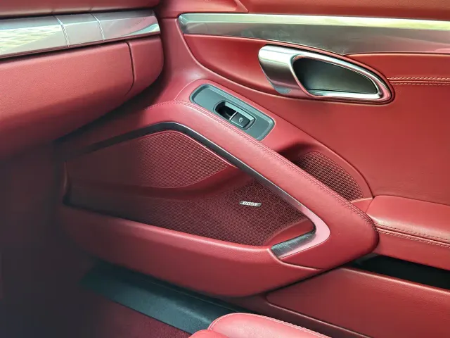Porsche 718 — Фото автомобиля 13