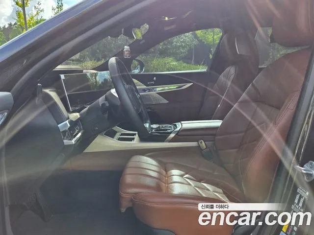 BMW i7 G70 — Фото автомобиля 6