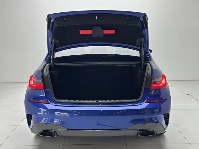 BMW 3 Series — Фото автомобиля 21
