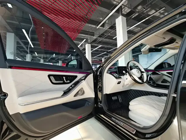 Mercedes-Benz Maybach S-Class — Фото автомобиля 14