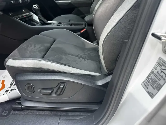 Audi Q3 — Фото автомобиля 10