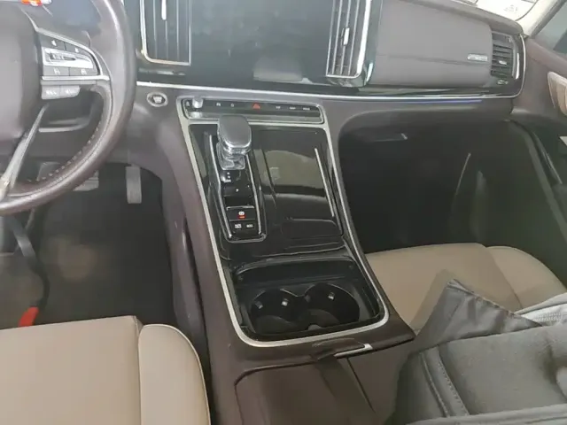 GAC Trumpchi M8 — Фото автомобиля 9