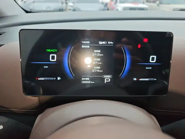 Wuling Starlight 730 — Фото автомобиля 11