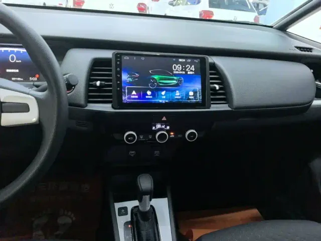 Honda Fit — Фото автомобиля 12