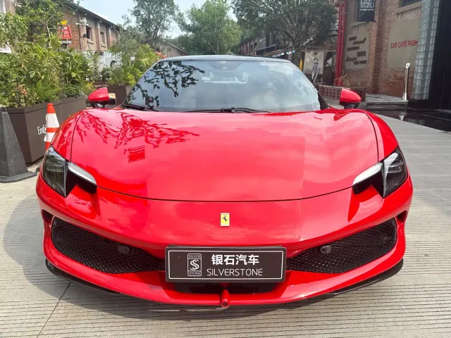 Фотография автомобиля — Ferrari 296