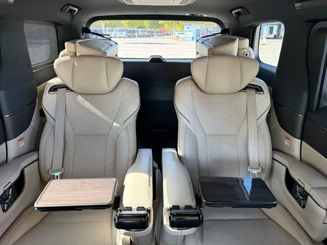Toyota Alphard — Фото автомобиля 14