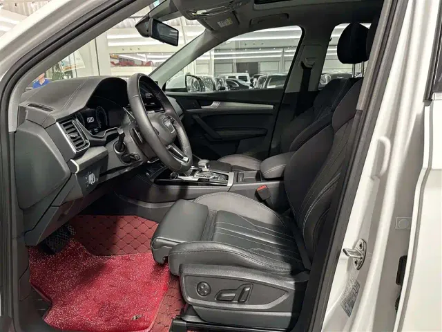 Audi Q5L — Фото автомобиля 7