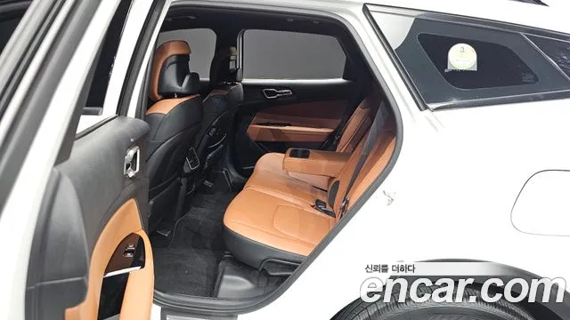 Kia Sportage Sportage 5-е поколение Бензин 1.6 турбо 2WD — Фото автомобиля 12