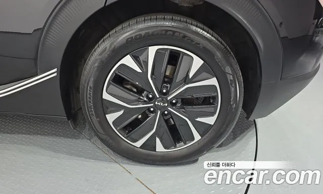 Kia EV6 — Фото автомобиля 6