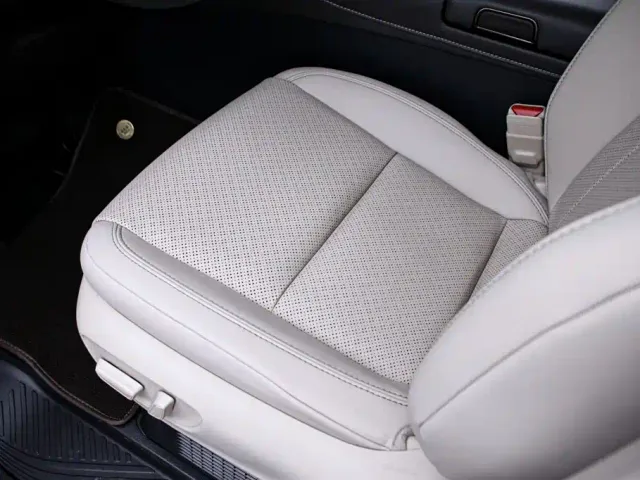 Toyota Alphard — Фото автомобиля 16