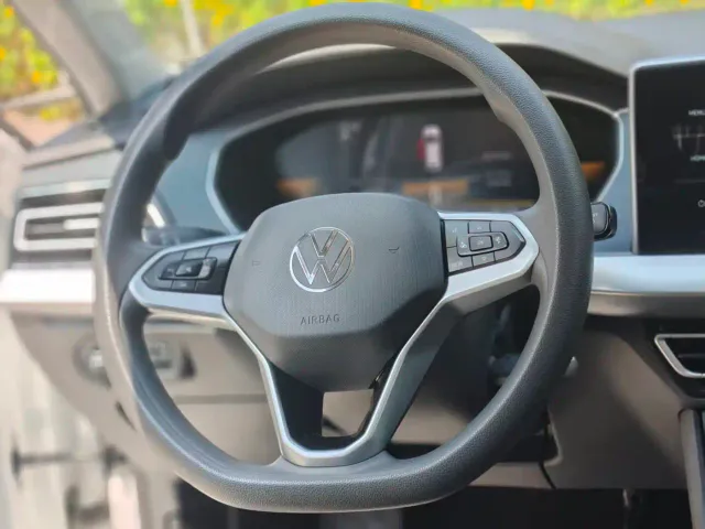 Volkswagen Lavida — Фото автомобиля 15