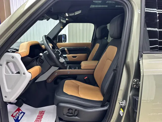Land Rover Land Rover Defender 2023 Model 110 3.0T P400 X-DYNAMIC HSE — Фото автомобиля 8