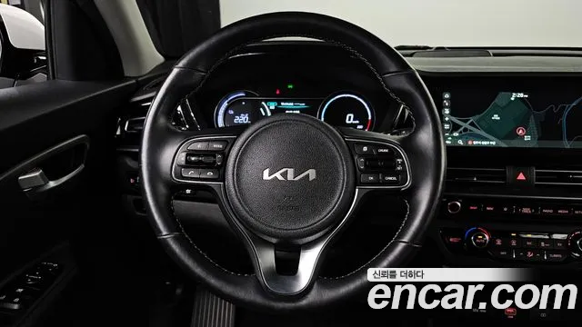 Kia Niro Niro Plus Air — Фото автомобиля 14