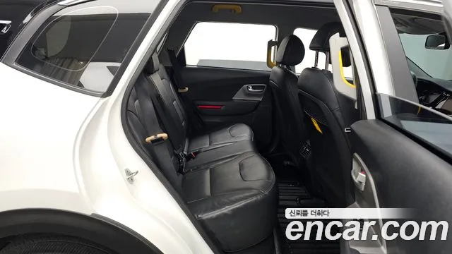 Kia Niro — Фото автомобиля 12