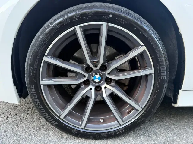 BMW 3 Series — Фото автомобиля 9