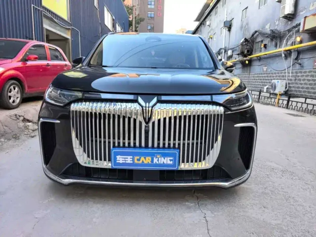 Voyah Auto Voyah Dreamer 2025 PHEV AWD Flagship Kunpeng Edition — Фото автомобиля 3