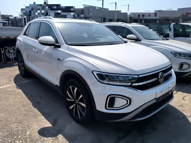Volkswagen T-Roc — Фото автомобиля 3