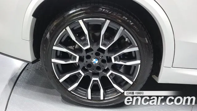 BMW X5 xDrive 40i M Sport — Фото автомобиля 4
