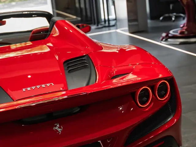 Ferrari Ferrari F8 2020 Spider 3.9T V8 — Фото автомобиля 23