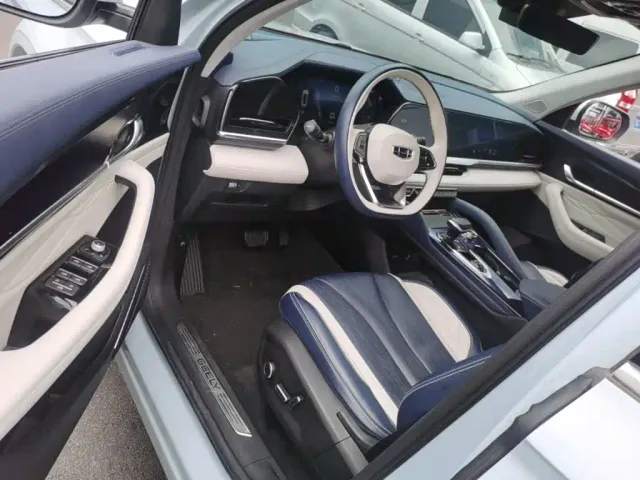 Geely Xingyue L — Фото автомобиля 15