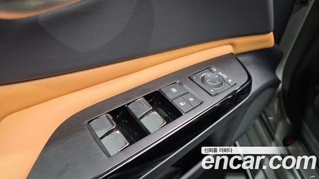 Lexus ES — Фото автомобиля 30