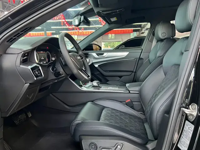 Audi A6L — Фото автомобиля 3