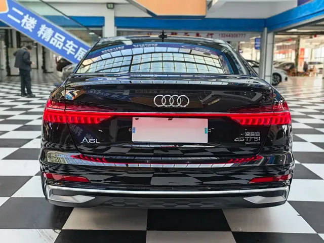 Audi A6L — Фото автомобиля 5