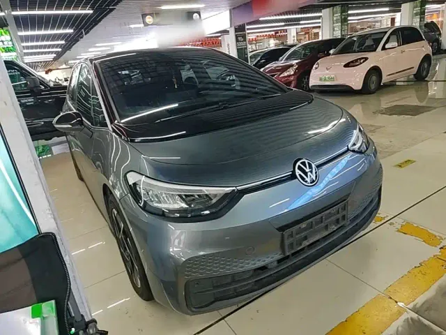 Volkswagen ID.3 — Фото автомобиля 3
