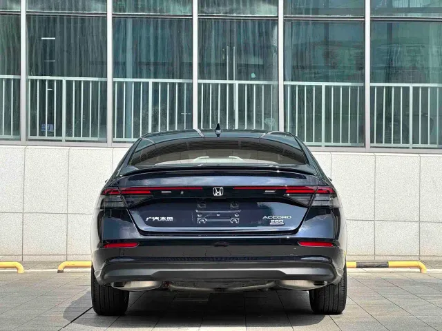 Honda Accord — Фото автомобиля 8