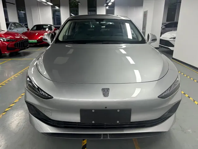Roewe D7 — Фото автомобиля 2