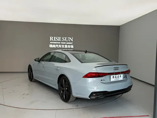 Audi A7L — Фото автомобиля 15
