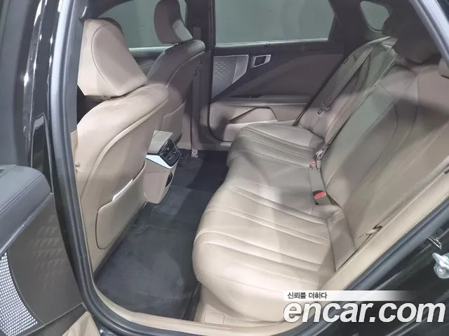 Kia K8 Hybrid — Фото автомобиля 18