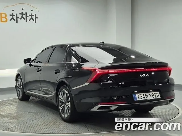 Kia K8 — Фото автомобиля 3