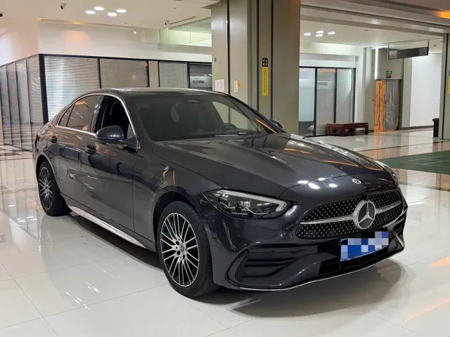 Mercedes-Benz C-Class — Фото автомобиля 3