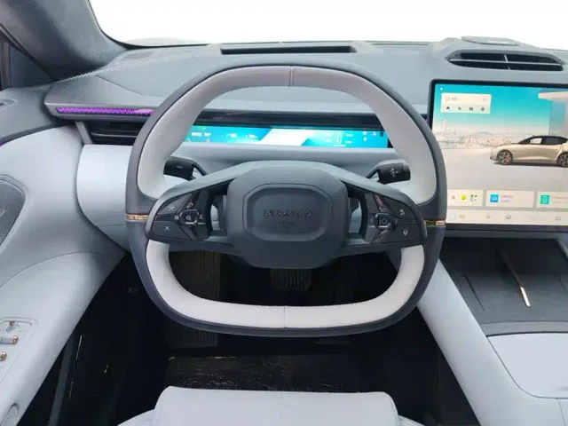 Lynk & Co Z10 — Фото автомобиля 15