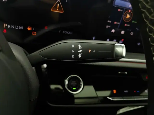 Buick Envision Plus — Фото автомобиля 13