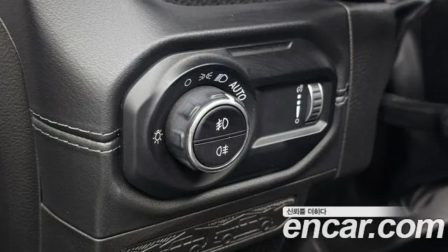 Jeep Wrangler Wrangler (JL) — Фото автомобиля 16