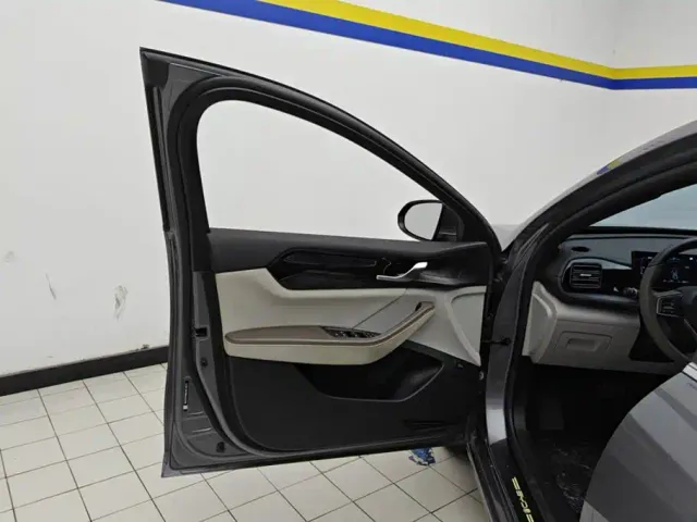 BYD Qin PLUS — Фото автомобиля 7