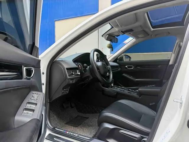 Honda Civic — Фото автомобиля 4