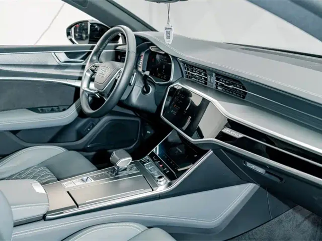 Audi A7L — Фото автомобиля 18