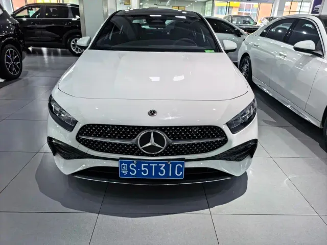 Mercedes-Benz A-Class — Фото автомобиля 2