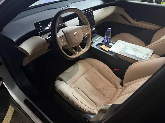 Nio ET5 Touring — Фото автомобиля 4