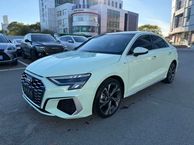 Фотография автомобиля — Audi A3