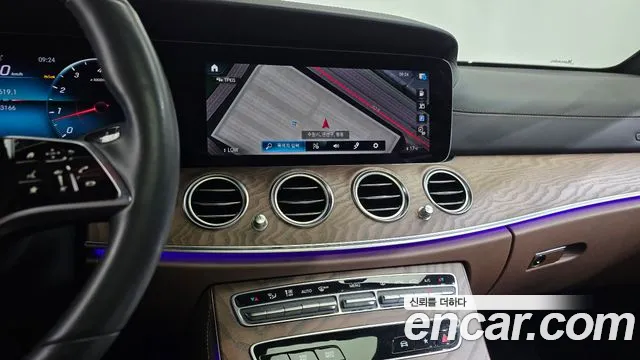 Mercedes-Benz E-Class W213 — Фото автомобиля 18