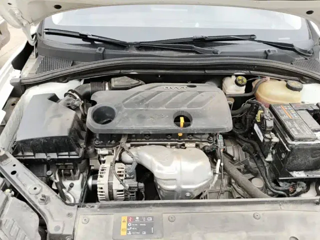 Roewe i5 — Фото автомобиля 19