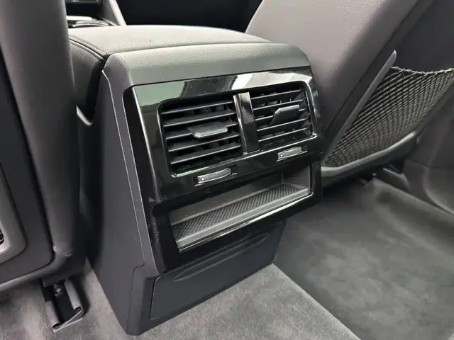 Volkswagen Touareg — Фото автомобиля 22