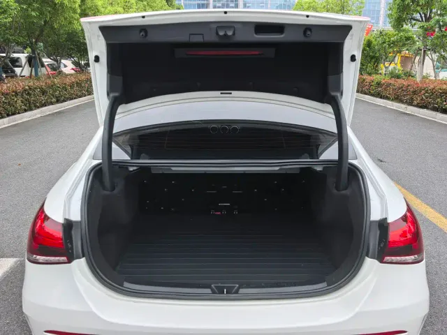Mercedes-Benz A-Class — Фото автомобиля 14