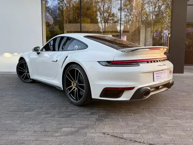 Porsche 911 — Фото автомобиля 5
