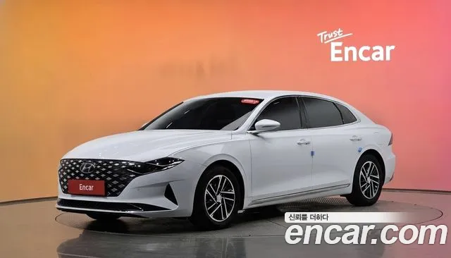 Фотография автомобиля — Hyundai Grandeur New